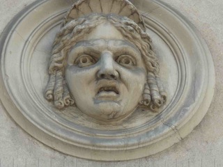 Conservatoire masque.jpg